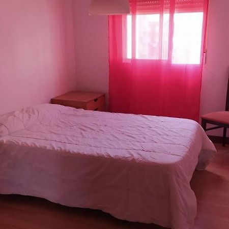 Apartamento De 3 Dormitorios Por Entrevias Madrid Eksteriør billede