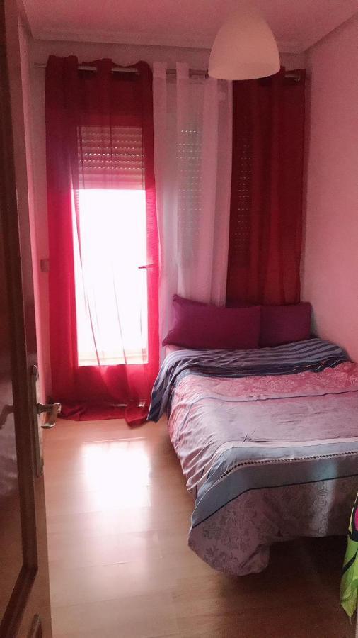 Apartamento De 3 Dormitorios Por Entrevias Madrid Eksteriør billede